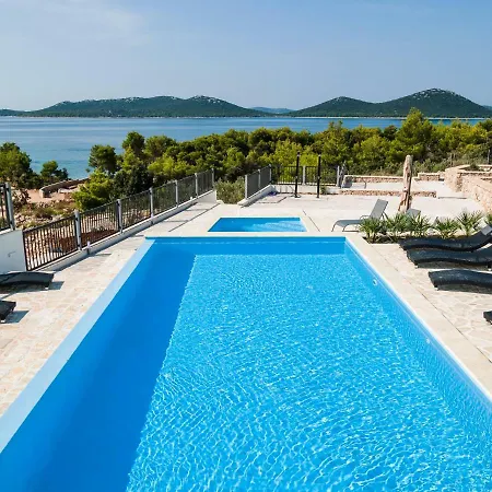 Holiday Panorama-2 *